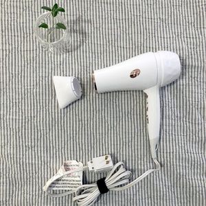 T3 Micro Featherweight Luxe 2i